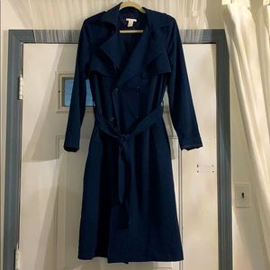 H&M navy blue trench coat in size 4 ( never worn )